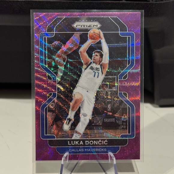 Panini Other - 2021-22 Luka Dončić Purple Wave Prizm Panini Prizm Dallas Mavericks Mint